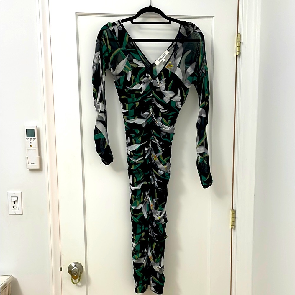 DVF size 8 ruched mess dress